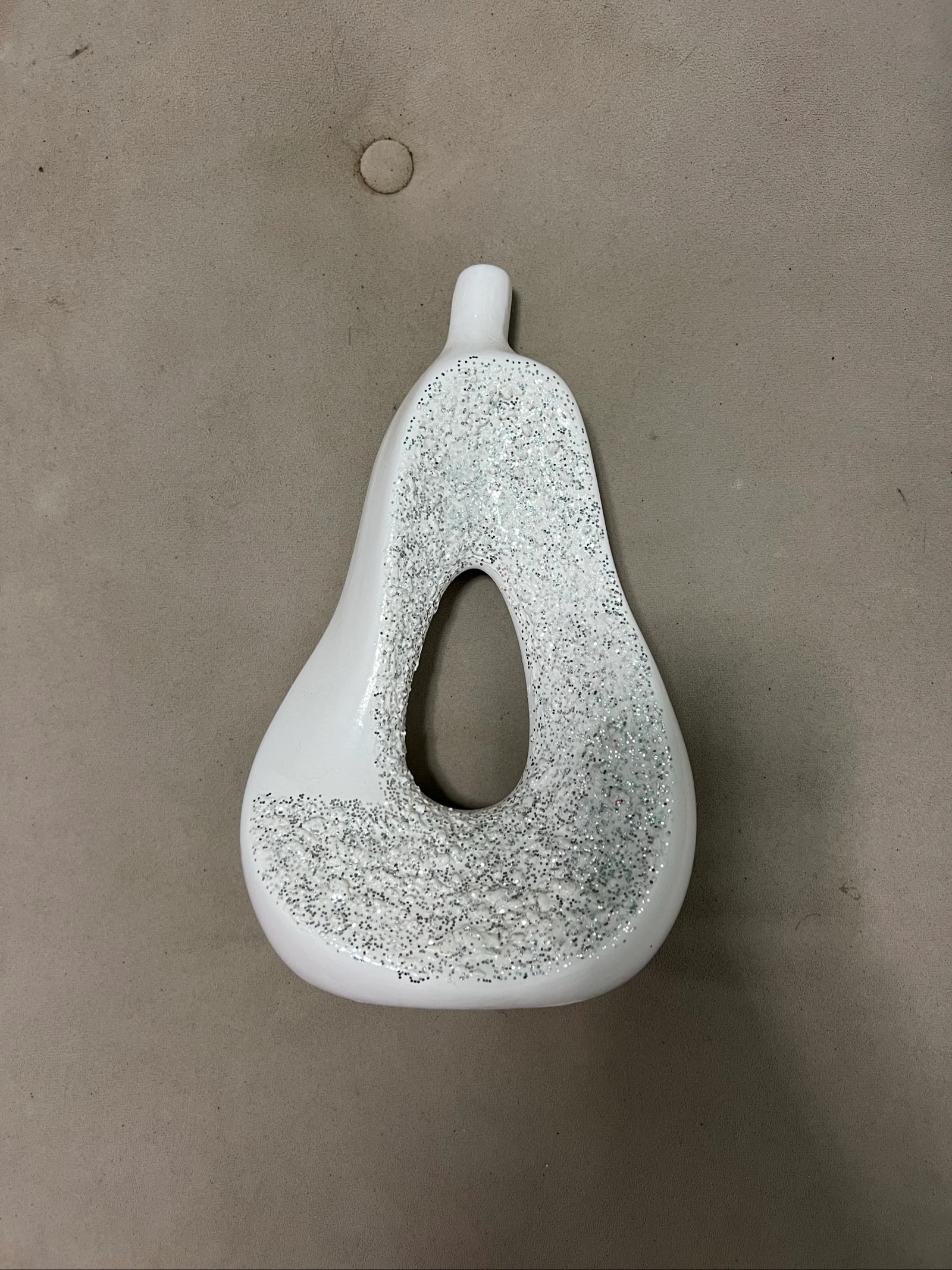 Poire décorative blanche